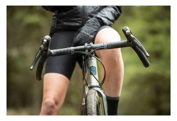 Frein à Disque Arrière Shimano GRX ST-RX810 / BR-RX810 Hydraulique (sans Disque) 4 Frein à Disque Arrière Shimano GRX ST-RX810 / BR-RX810 Hydraulique (sans Disque) – Image 2