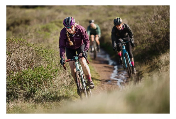 Pneu Gravel WTB ByWay 700c Tubeless TCS Light/Fast Rolling SG2 Dual 120TPI 8 Pneu Gravel WTB ByWay 700c Tubeless TCS Light/Fast Rolling SG2 Dual 120TPI – Image 6