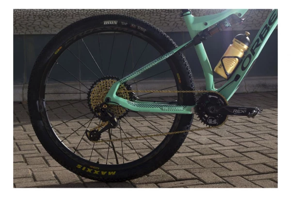 Protège-Bases All Mountain Style Honeycomb Noir Transparent 8 Protège-Bases All Mountain Style Honeycomb Noir Transparent – Image 6