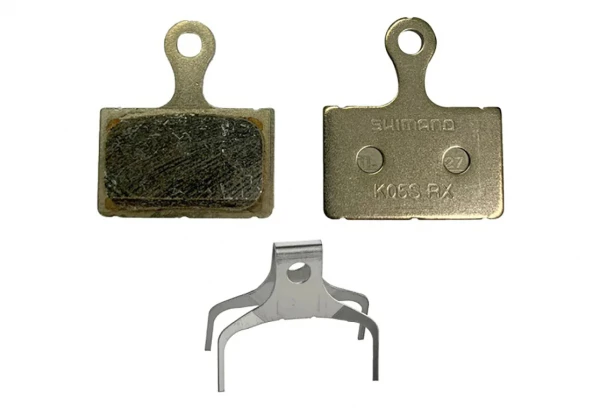 Paire De Plaquettes Organiques Shimano K05S-RX Pour Freins Shimano XTR / Deore XT / Dura-Ace / Ultegra / 105 / Tiagra / Metrea / GRX 3 Paire De Plaquettes Organiques Shimano K05S-RX Pour Freins Shimano XTR / Deore XT / Dura-Ace / Ultegra / 105 / Tiagra / Metrea / GRX