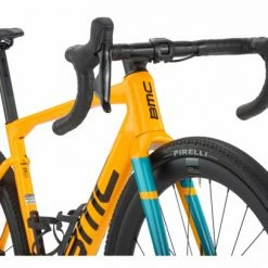Gravel Bike BMC Kaius 01 Three Sram Rival ETap AXS 12V 700 Mm Jaune Saffron 2023 14 Gravel Bike BMC Kaius 01 Three Sram Rival ETap AXS 12V 700 Mm Jaune Saffron 2023 -Vélos de voyage, Cyclocross & Gravel Soldes unnamed file 318