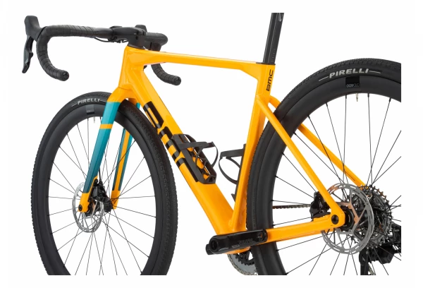Gravel Bike BMC Kaius 01 Three Sram Rival ETap AXS 12V 700 Mm Jaune Saffron 2023 11 Gravel Bike BMC Kaius 01 Three Sram Rival ETap AXS 12V 700 Mm Jaune Saffron 2023 – Image 9
