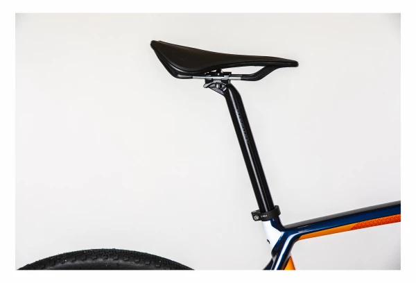 Gravel Bike Électrique Wilier Triestina Jena Hybrid Shimano GRX 11V 250 Wh 700 Mm Bleu Orange 2022 Vert / Blanc 9 Gravel Bike Électrique Wilier Triestina Jena Hybrid Shimano GRX 11V 250 Wh 700 Mm Bleu Orange 2022 Vert / Blanc – Image 7