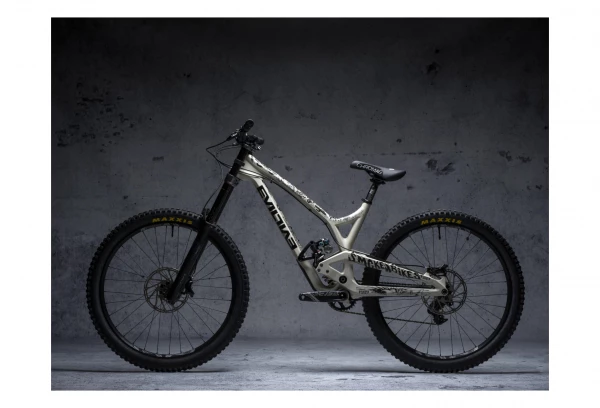 Kit De Protection Cadre Dyedbro Frame Fluor Noir 4 Kit De Protection Cadre Dyedbro Frame Fluor Noir – Image 2