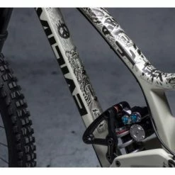 Kit De Protection Cadre Dyedbro Frame Fluor Noir 11 Kit De Protection Cadre Dyedbro Frame Fluor Noir -Vélos de voyage, Cyclocross & Gravel Soldes unnamed file 3940