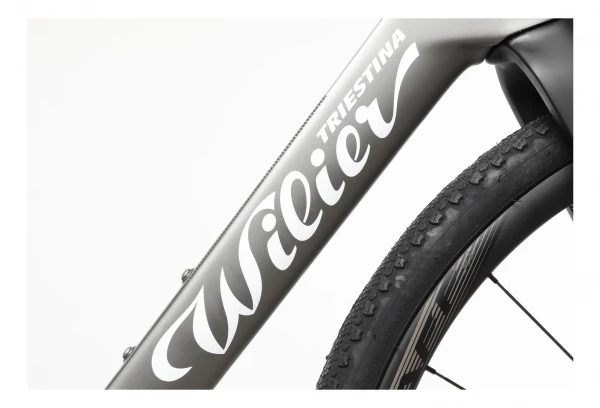 Gravel Bike Wilier Triestina Jena Campagnolo Ekar 13V 700 Mm Gris Smokey 2022 9 Gravel Bike Wilier Triestina Jena Campagnolo Ekar 13V 700 Mm Gris Smokey 2022 – Image 7