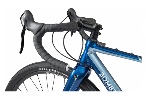 Gravel Bike Bombtrack Audax AL MicroShift XLE 11V 650b Bleu 2021 9 Gravel Bike Bombtrack Audax AL MicroShift XLE 11V 650b Bleu 2021 – Image 7