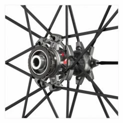 Paire De Roues Fulcrum Racing Zero DB 700 Mm | 12x100 - 12x142 Mm | Center Lock | 2021 11 Paire De Roues Fulcrum Racing Zero DB 700 Mm | 12x100 - 12x142 Mm | Center Lock | 2021 -Vélos de voyage, Cyclocross & Gravel Soldes unnamed file 869